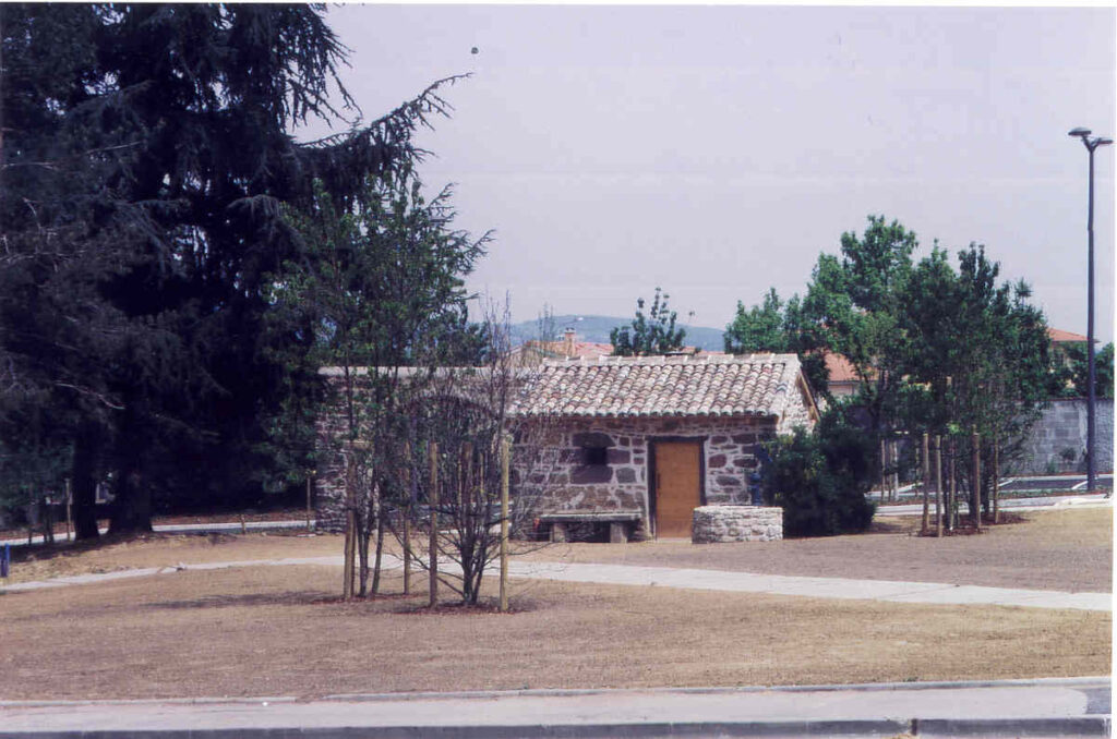 Four et Monument 2 mai 1999.(3)